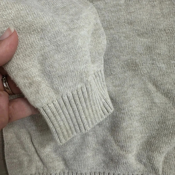 The Children’s Place 12-18 Month Oatmeal Tan Sweater - Picture 3 of 3